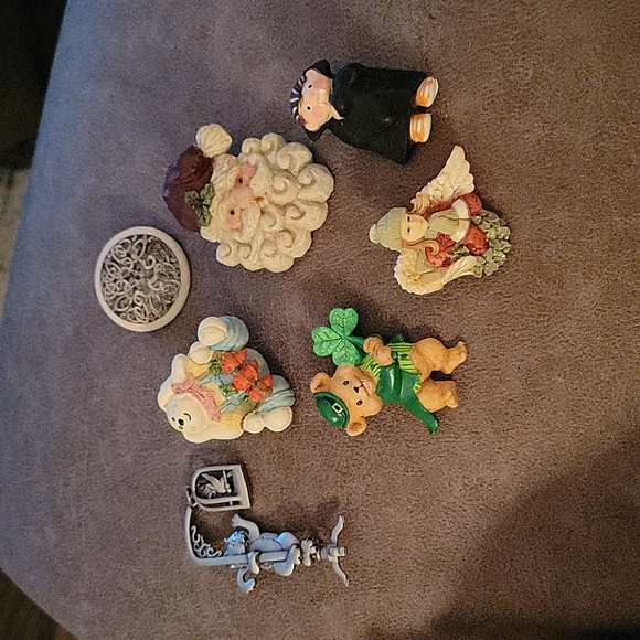 Vintage brooches - Picture 1 of 8